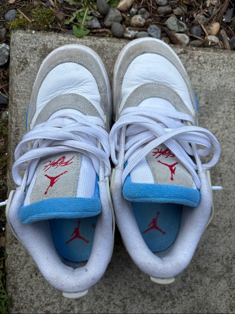 Nike Kids White & Light Blue Jordan Low-Top Sneakers